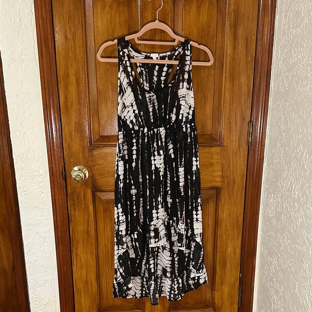 Xhilaration Black and White High Low Swim Coverup